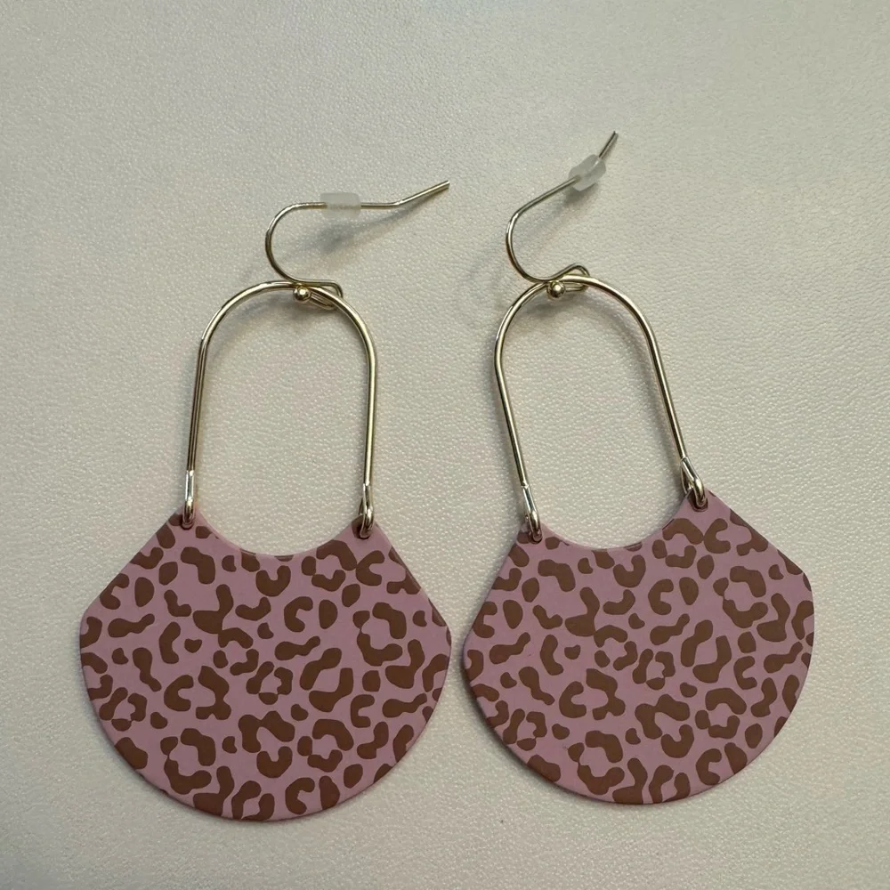 Pink Cheetah Arch Earrings